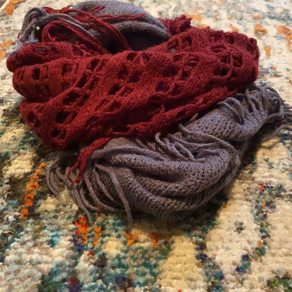 Perfectly knit, infinity scarf!!